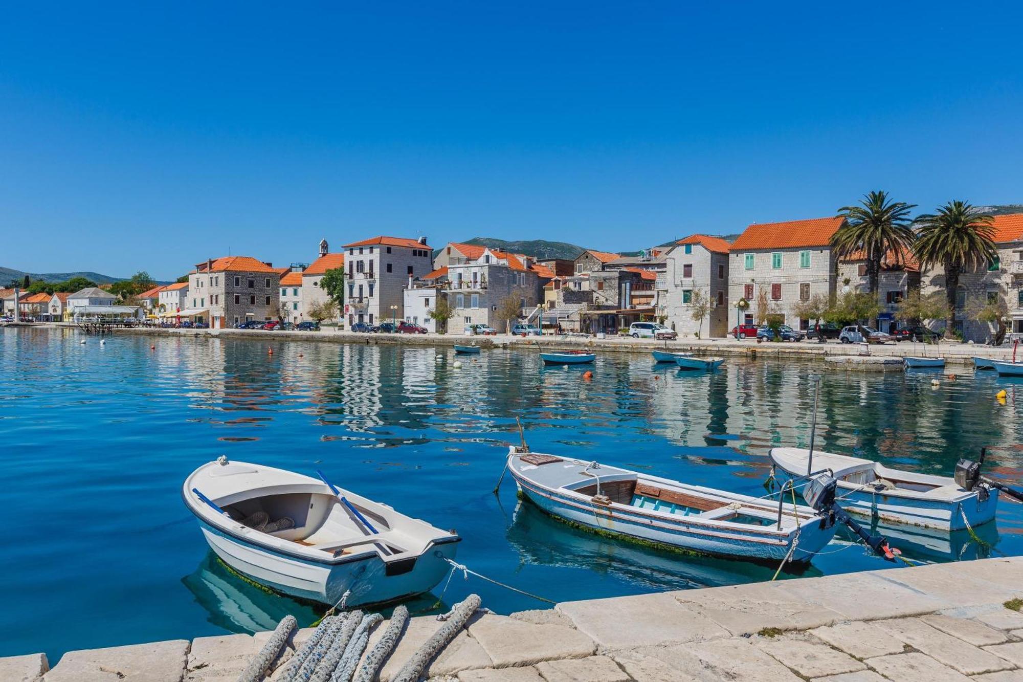 Modern Apartment Nikola In A Quiet Area Kaštel Stari エクステリア 写真