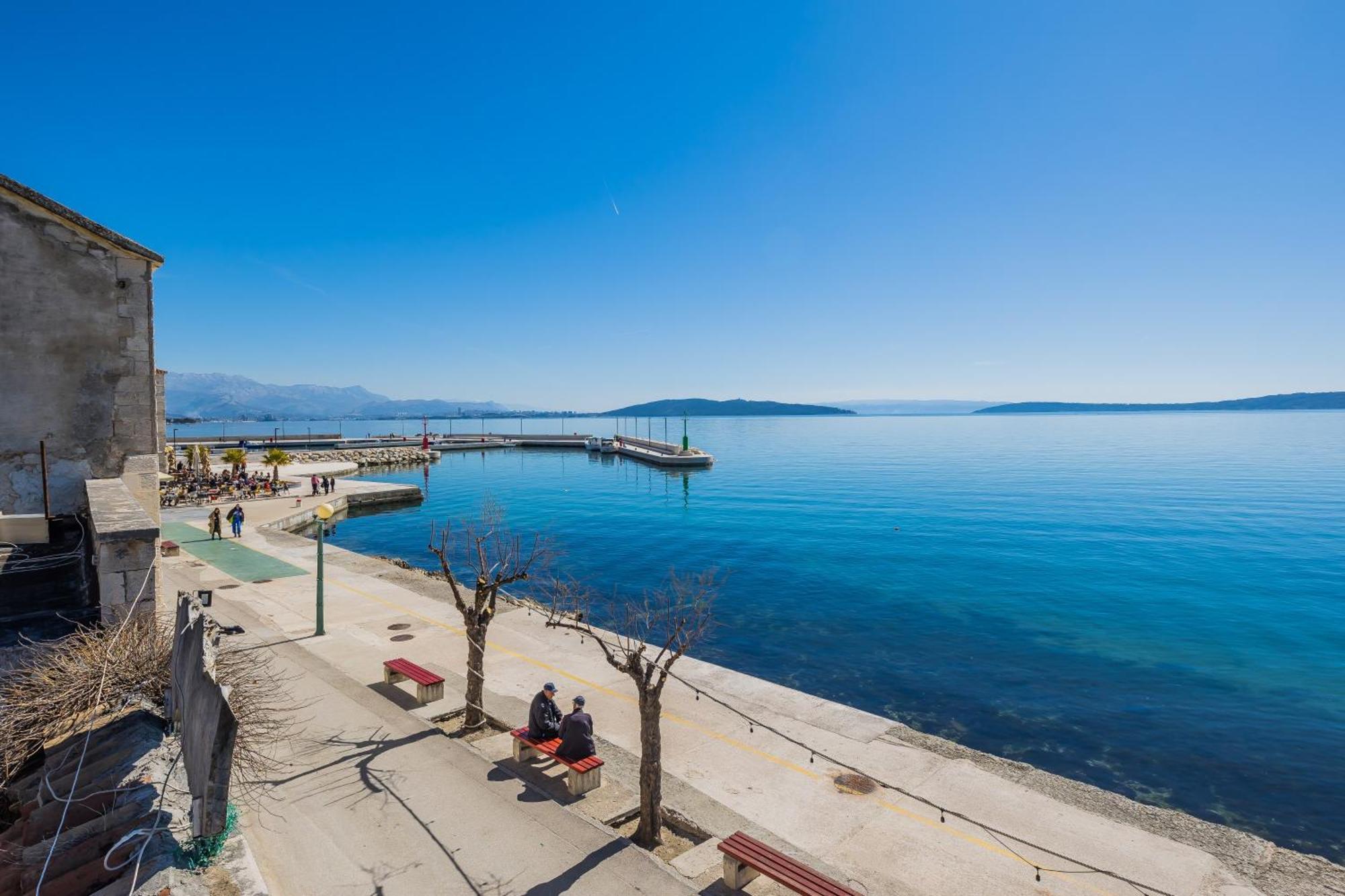 Modern Apartment Nikola In A Quiet Area Kaštel Stari エクステリア 写真