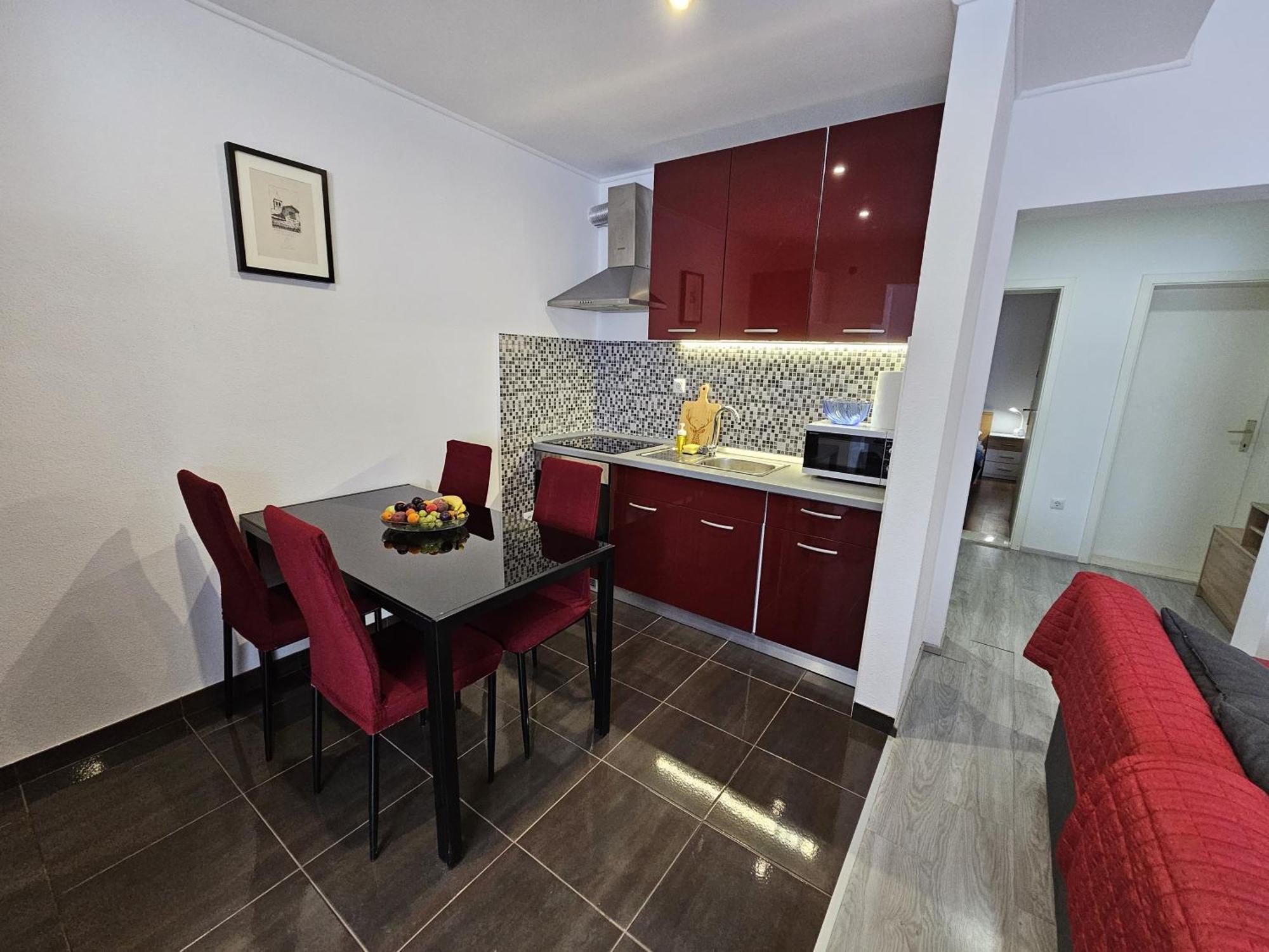 Modern Apartment Nikola In A Quiet Area Kaštel Stari エクステリア 写真